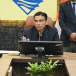 डीएम सविन बंसल ने जौलीग्रांट एयरफील्ड पर्यावरण प्रबंधन पर उच्चस्तरीय समीक्षा बैठक में कूड़ा निस्तारण और सुरक्षा उपायों को लेकर दिए सख्त निर्देश