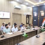 जिलाधिकारी डॉ. आशीष चौहान ने खेल महाकुंभ के व्यापक प्रचार-प्रसार के दिए निर्देश